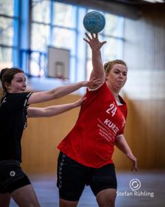 Sieg gegen die Damen des HV Lok Stendal - Foto 9